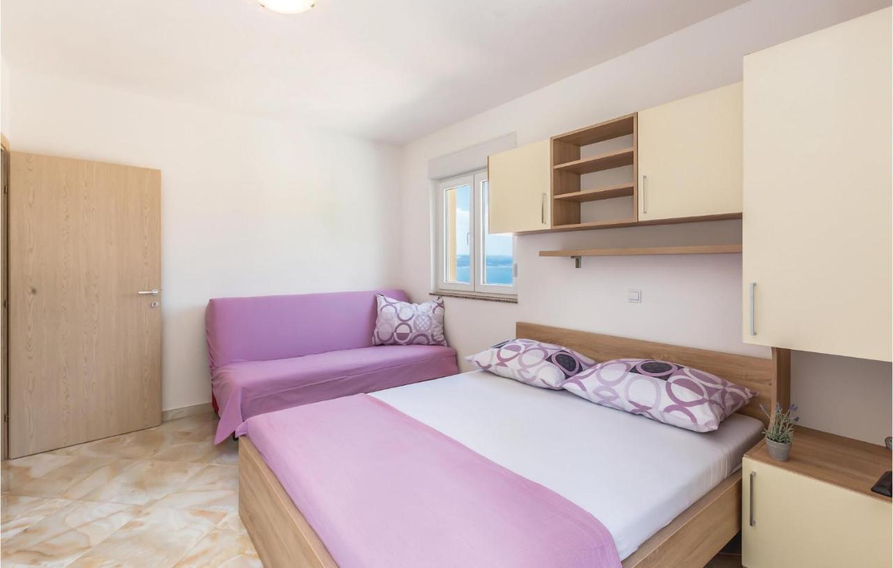 Beautiful Apartment In Krvavica With Kitchen Eksteriør billede